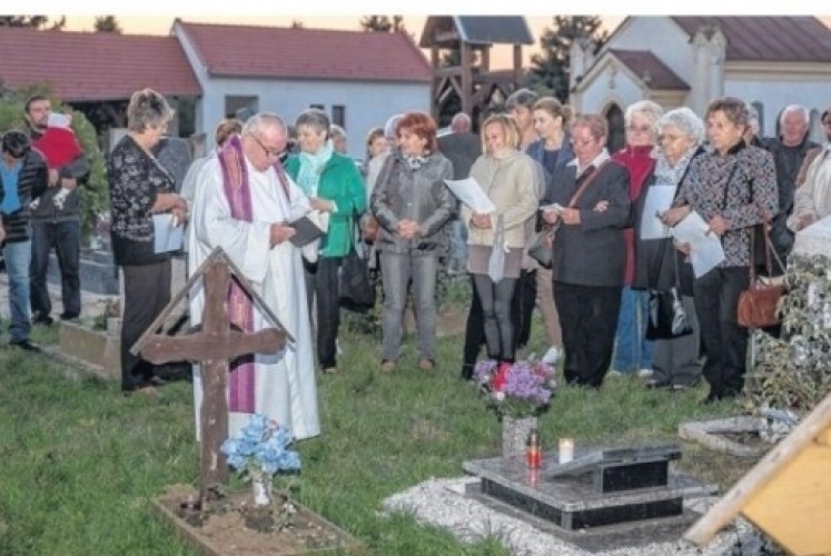 A győrsövényházi származású Frühwirt Ferencnek állítottak síremléket Jobaházán