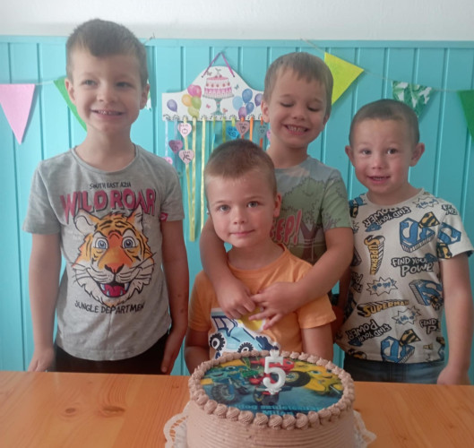 5. születésnap: Janovszki Milánt köszöntötték a győrsövényházi óvodában