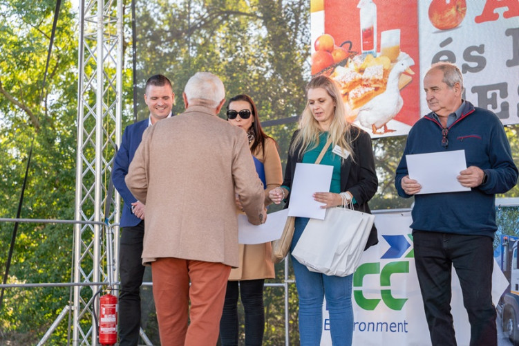 Győrsövényházi siker a királyrévi almaversenyen