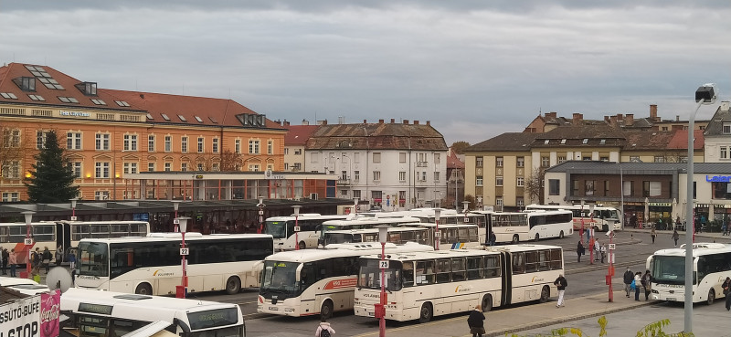 Győrsövényházt is érinti: változnak a buszok indulási kocsiállásai a győri vidéki buszpályaudvaron