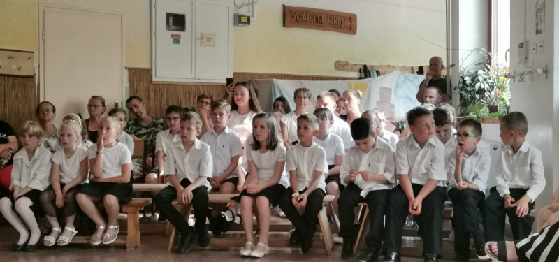 Tanévzáró ünnepélyt tartottak a győrsövényházi iskolában