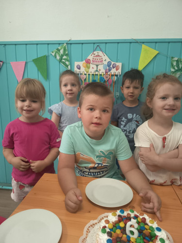 6. születésnap: Janovszki Milánt köszöntötték a győrsövényházi óvodában