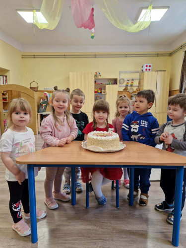 5. születésnap: Németh Lottit köszöntötték a győrsövényházi óvodában